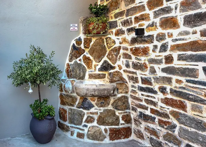 The Coastal Rock House Holiday home Volos