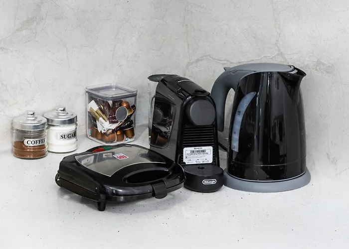 The Coastal Rock House * Volos