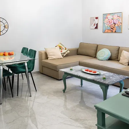 The Coastal Rock House Vakantiehuis Volos