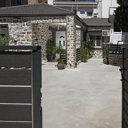 The Coastal Rock House Vakantiehuis *